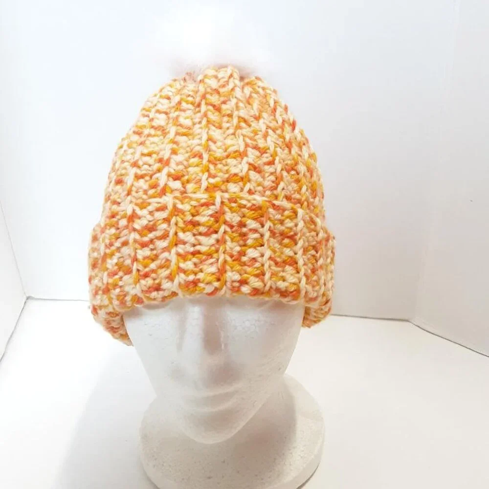 Handmade Crochet Winter Pom-Pom Beanie New - Picture 3 of 8